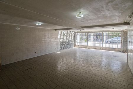 Casa à venda com 212m², 4 quartos e 4 vagasGaragem