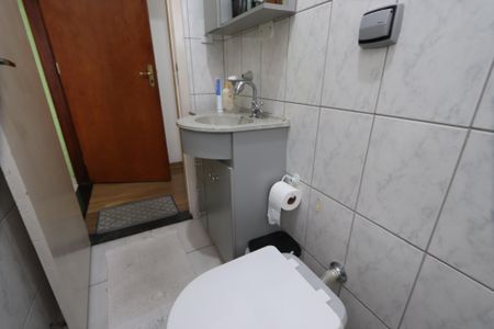 Casa à venda com 189m², 3 quartos e 4 vagasBanheiro 1