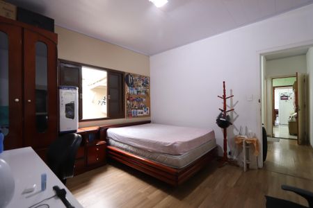 Casa à venda com 189m², 3 quartos e 4 vagasQuarto 2