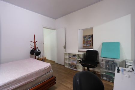 Casa à venda com 189m², 3 quartos e 4 vagasQuarto 2