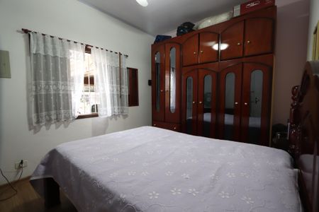 Casa à venda com 189m², 3 quartos e 4 vagasQuarto 1