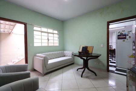 Casa à venda com 189m², 3 quartos e 4 vagasSala