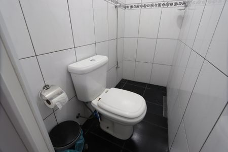 Casa à venda com 189m², 3 quartos e 4 vagasBanheiro 2