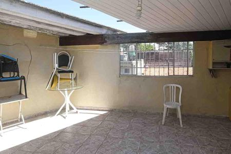 Casa à venda com 75m², 3 quartos e 1 vaga Casa à venda com 75m², 3 quartos e 1 vagaTerraço e Área de Serviço