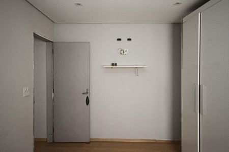 Casa à venda com 75m², 3 quartos e 1 vaga Casa à venda com 75m², 3 quartos e 1 vagaQuarto 02