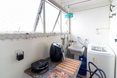 Apartamento à venda com 82m², 3 quartos e 1 vagaÁrea de Serviço