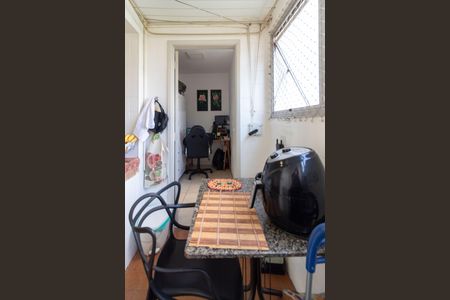 Apartamento à venda com 82m², 3 quartos e 1 vagaÁrea de Serviço