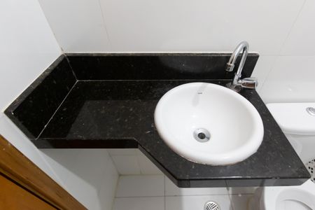 Apartamento à venda com 40m², 2 quartos e sem vagaDetalhe banheiro
