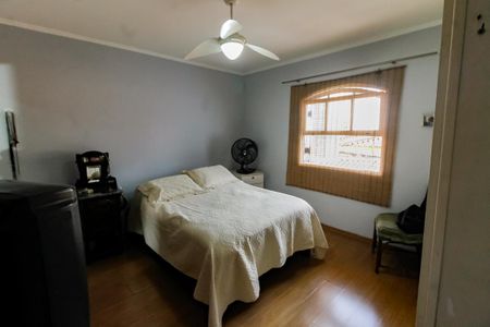 Casa à venda com 227m², 3 quartos e 4 vagasSuíte 3