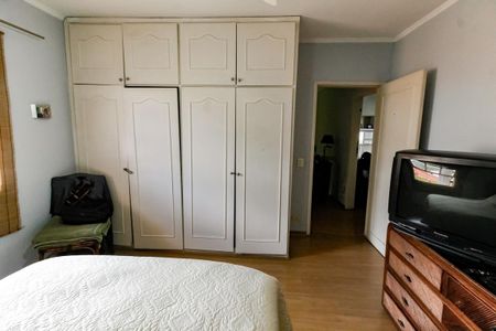 Casa à venda com 227m², 3 quartos e 4 vagasSuíte 3 - armários