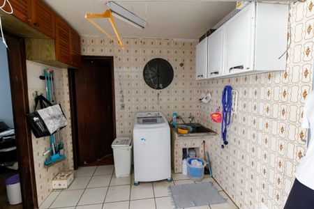 Casa à venda com 227m², 3 quartos e 4 vagasÁrea de Serviço