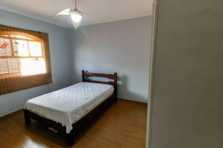 Casa à venda com 227m², 3 quartos e 4 vagasSuíte 2