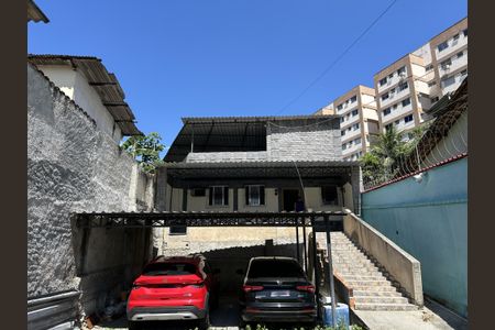 Casa à venda com 150m², 4 quartos e 10 vagasFachada