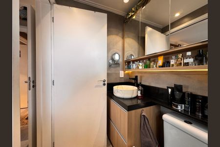 Apartamento à venda com 65m², 2 quartos e 2 vagasBanheiro da Suíte