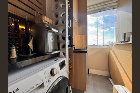 Apartamento à venda com 65m², 2 quartos e 2 vagasLavanderia