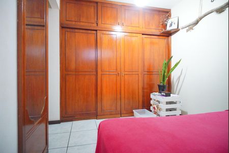 Apartamento à venda com 69m², 2 quartos e 1 vagaQuarto 2