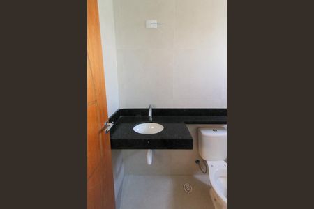 Casa à venda com 131m², 3 quartos e 4 vagasBanheiro do Quarto 1