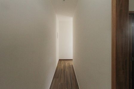 Casa à venda com 131m², 3 quartos e 4 vagasCorredor