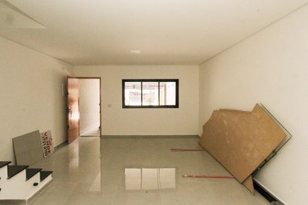 Casa à venda com 131m², 3 quartos e 4 vagasSala