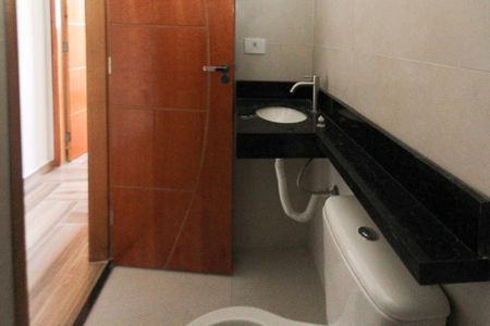 Casa à venda com 92m², 3 quartos e 2 vagasBanheiro Social