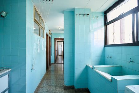 Apartamento à venda com 320m², 4 quartos e 2 vagasÁrea de Serviço