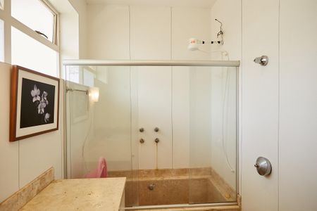 Apartamento à venda com 320m², 4 quartos e 2 vagasBanheiro