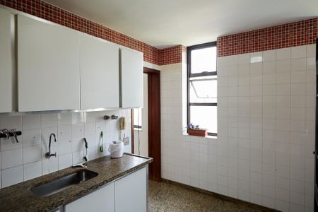 Apartamento à venda com 320m², 4 quartos e 2 vagasCozinha