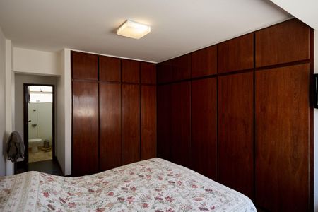 Apartamento à venda com 320m², 4 quartos e 2 vagasQuarto