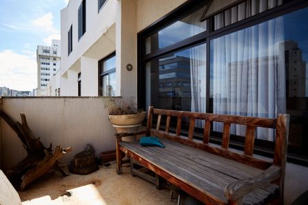 Apartamento à venda com 320m², 4 quartos e 2 vagasVaranda da Sala