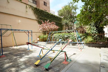 Apartamento à venda com 320m², 4 quartos e 2 vagasÁrea comum