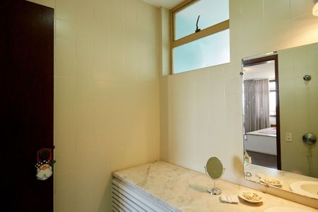 Apartamento à venda com 320m², 4 quartos e 2 vagasLavabo