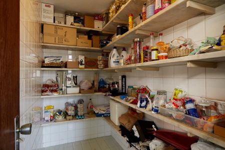 Apartamento à venda com 320m², 4 quartos e 2 vagasDespensa