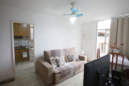 Sala de apartamento para alugar com 1 quarto, 60m² em Tanque, Rio de Janeiro