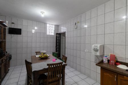 Casa à venda com 200m², 2 quartos e 3 vagas Casa à venda com 200m², 2 quartos e 3 vagasCozinha