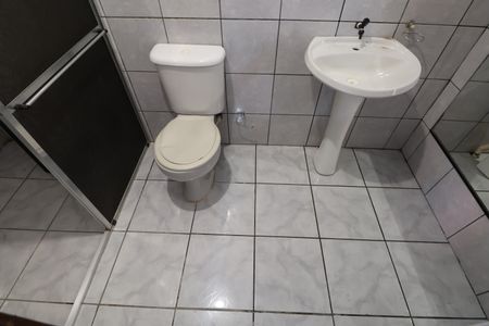 Casa para alugar com 340m², 4 quartos e 4 vagasBanheiro Casa 2