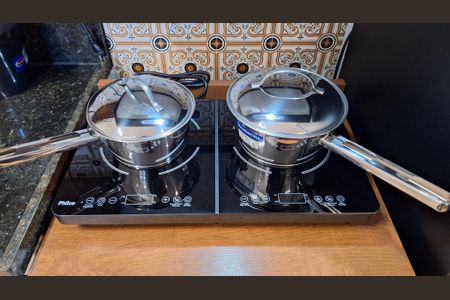 Studio para alugar com 25m², 1 quarto e sem vaga Studio para alugar com 25m², 1 quarto e sem vagaCozinha