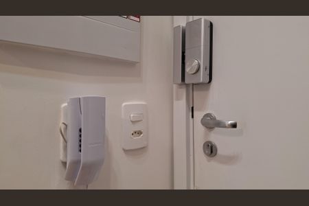 Studio para alugar com 25m², 1 quarto e sem vaga Studio para alugar com 25m², 1 quarto e sem vagaFechadura eletrônica