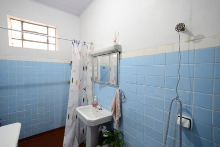 Casa à venda com 102m², 3 quartos e 1 vagaBanheiro