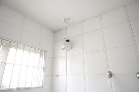 Casa à venda com 102m², 3 quartos e 1 vagaBanheiro Suíte 2