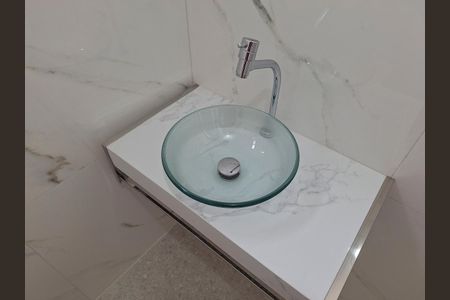 Apartamento à venda com 70m², 3 quartos e 1 vaga Apartamento à venda com 70m², 3 quartos e 1 vagaBanheiro