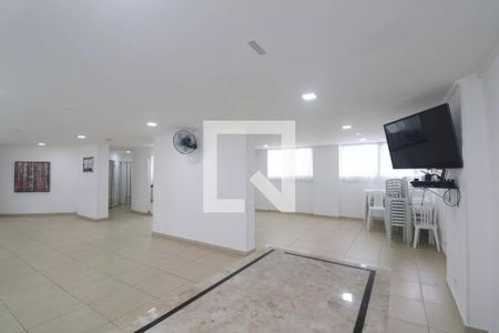 Apartamento à venda com 70m², 3 quartos e 1 vaga Apartamento à venda com 70m², 3 quartos e 1 vagaÁrea comum - Salão de festas