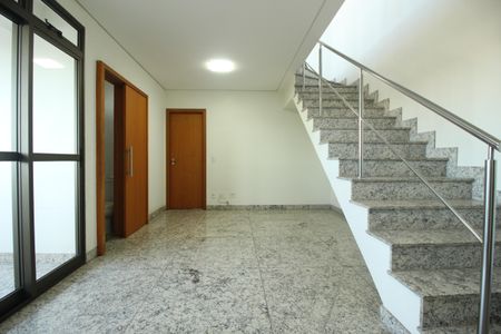 Apartamento à venda com 170m², 4 quartos e 3 vagasSala