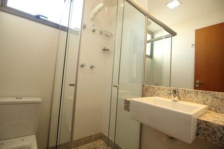 Apartamento à venda com 170m², 4 quartos e 3 vagasBanheiro