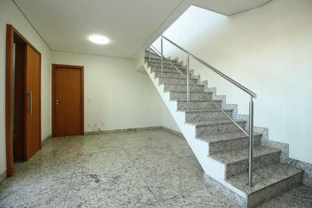 Apartamento à venda com 170m², 4 quartos e 3 vagasSala