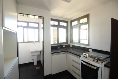 Apartamento à venda com 170m², 4 quartos e 3 vagasCozinha