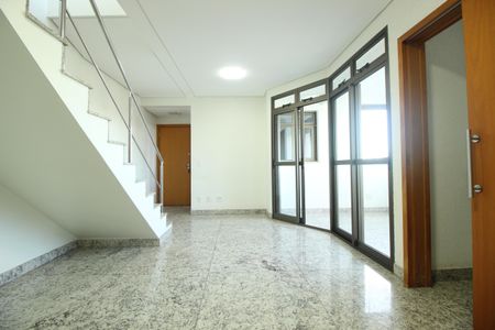 Apartamento à venda com 170m², 4 quartos e 3 vagasSala