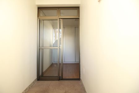 Apartamento à venda com 170m², 4 quartos e 3 vagasQuarto 4