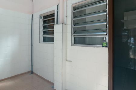 Apartamento à venda com 78m², 2 quartos e 1 vagaÁrea de Serviço