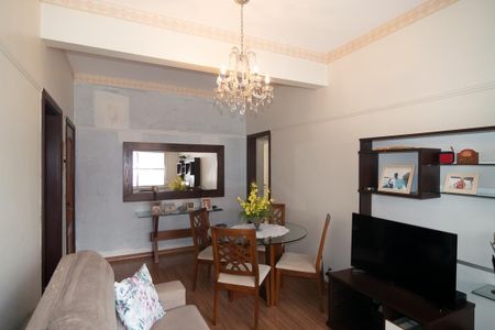 Apartamento à venda com 78m², 2 quartos e 1 vagaSala