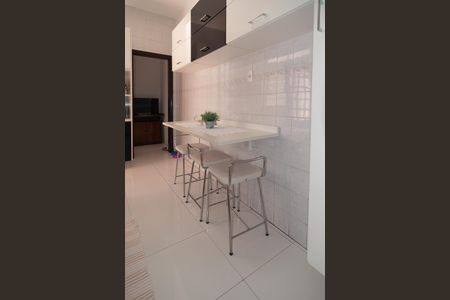 Apartamento à venda com 78m², 2 quartos e 1 vagaCozinha